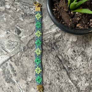 Handmade adjustable diamond shape seed bead bracelet